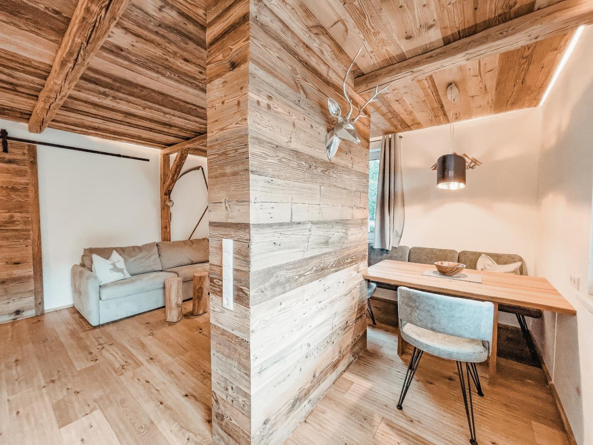 Oldwood Chalet - Balcony & Car Park By Alpenluxus Appartements Fuegen Exterior photo